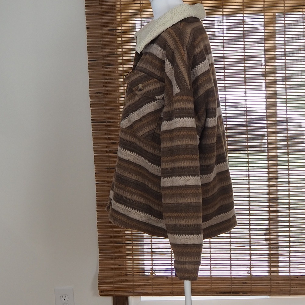 BKE Sherpa Shacket Women's Large Brown Striped Aztec Western Wool Blend Jacket - Picture 2 of 13